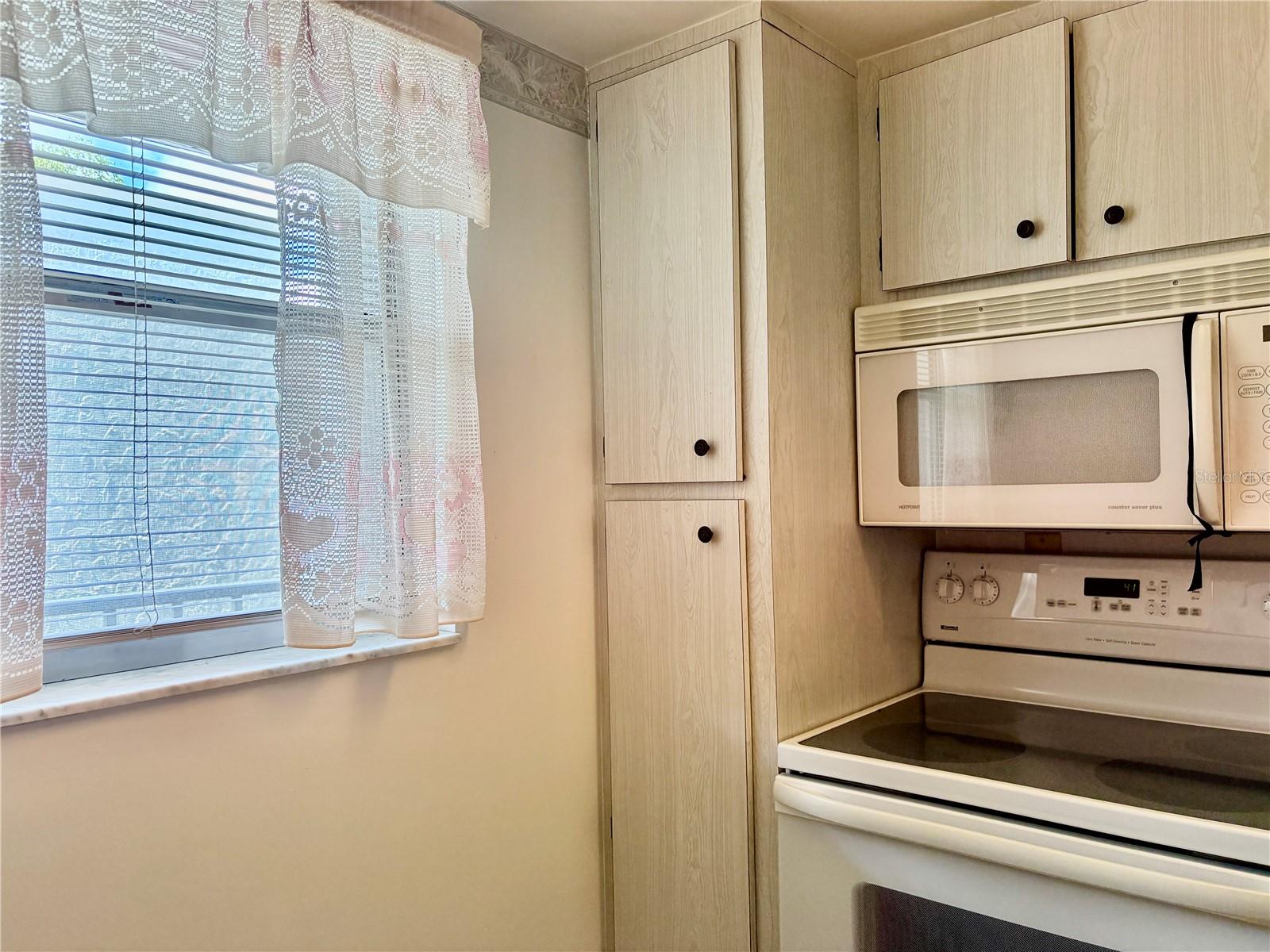 GLEN OAKS GARDEN APTS 2 PH2 - Residential