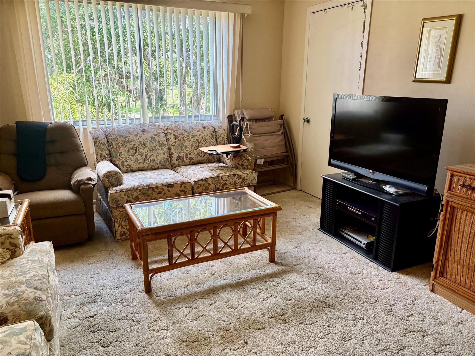 GLEN OAKS GARDEN APTS 2 PH2 - Residential