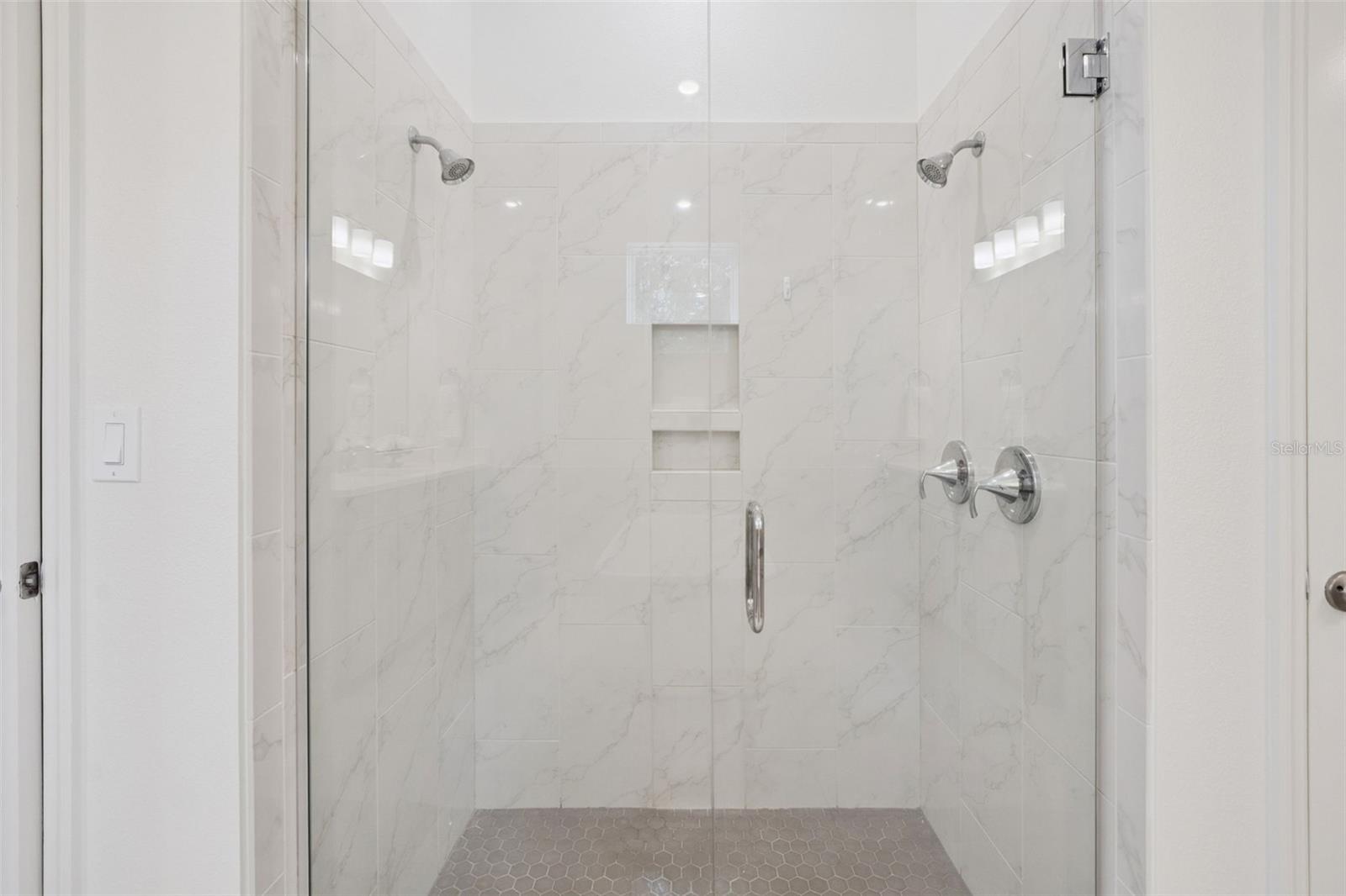 TWINWATERS - Residential
