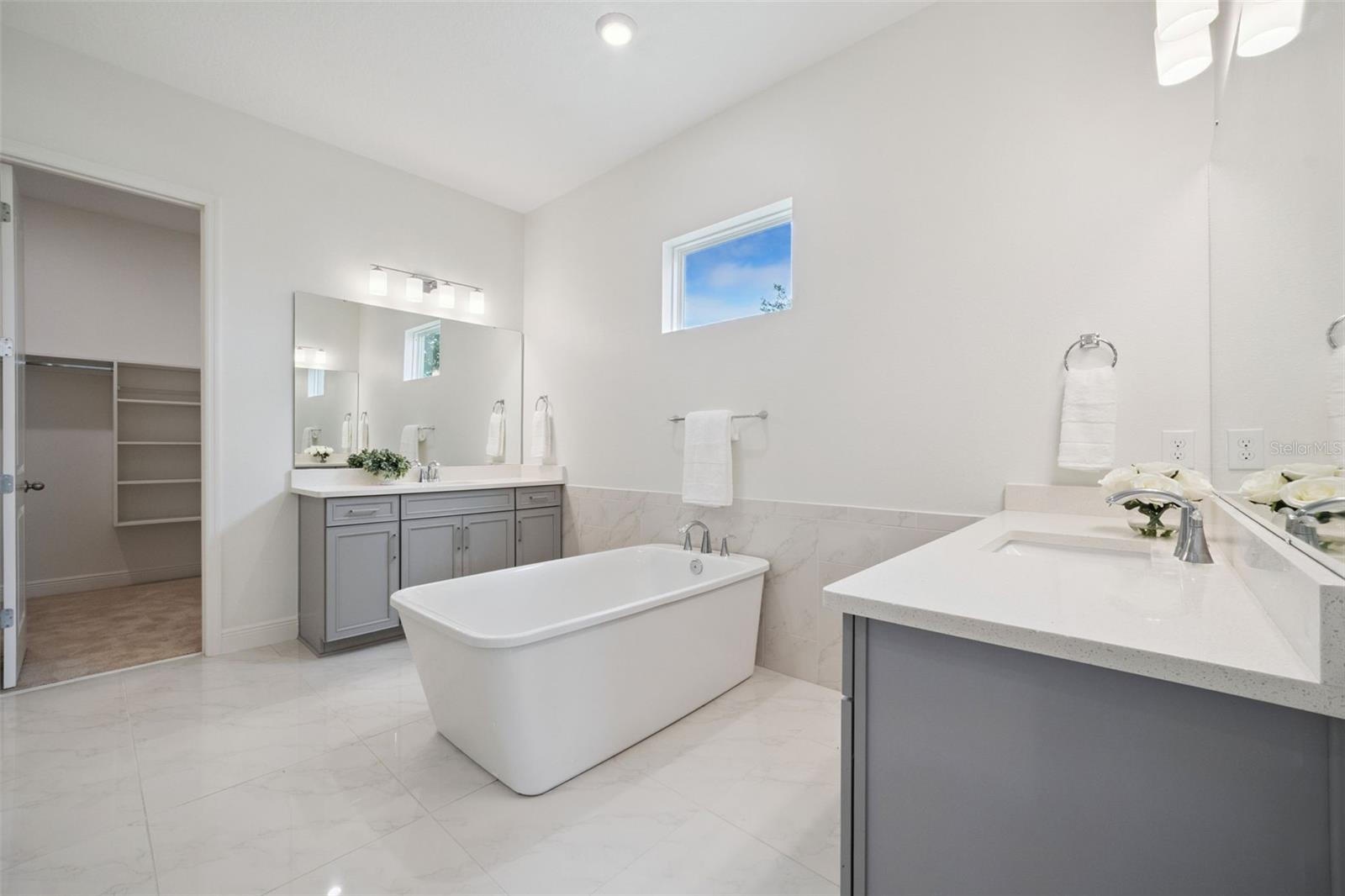 TWINWATERS - Residential