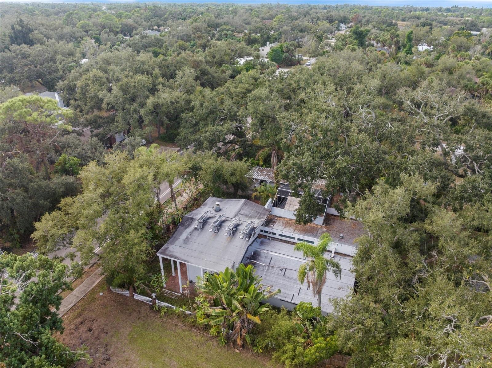 SOUTH VENICE - Residential