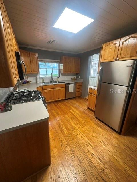 PICADILLY - Residential Lease