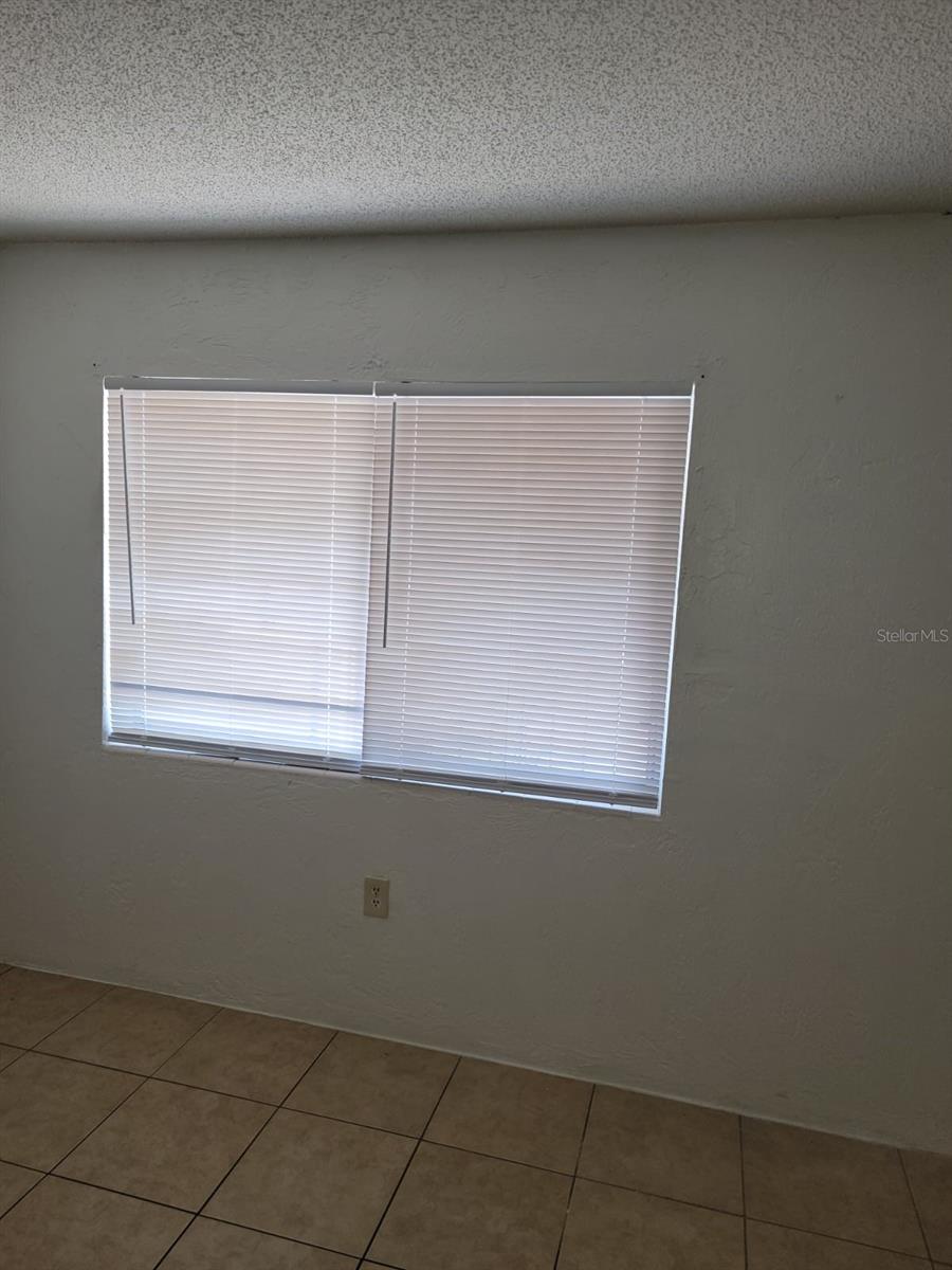 MASON & CARSWELLS HOLLY HIL - Residential Lease