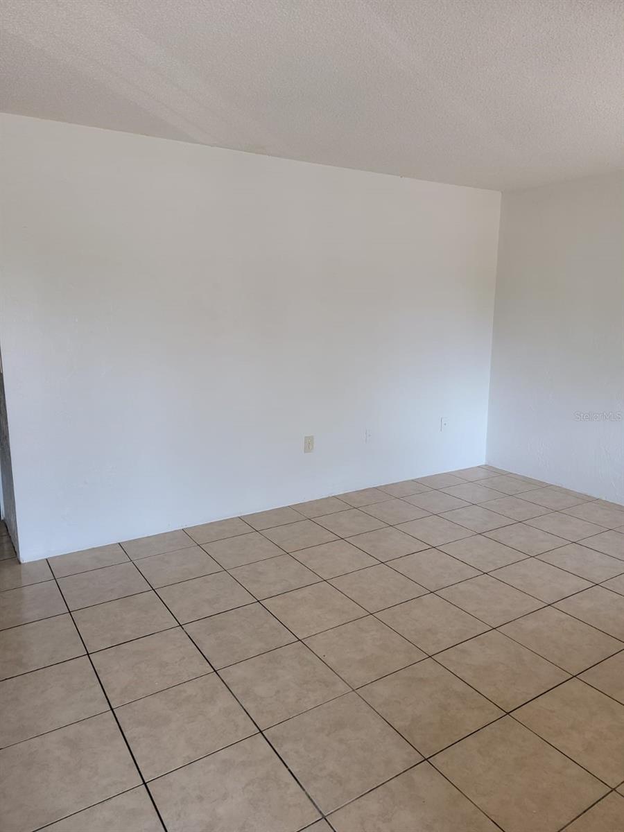 MASON & CARSWELLS HOLLY HIL - Residential Lease