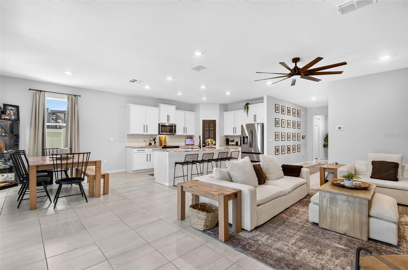 BELLA LAGO PH IE & IIB - Residential