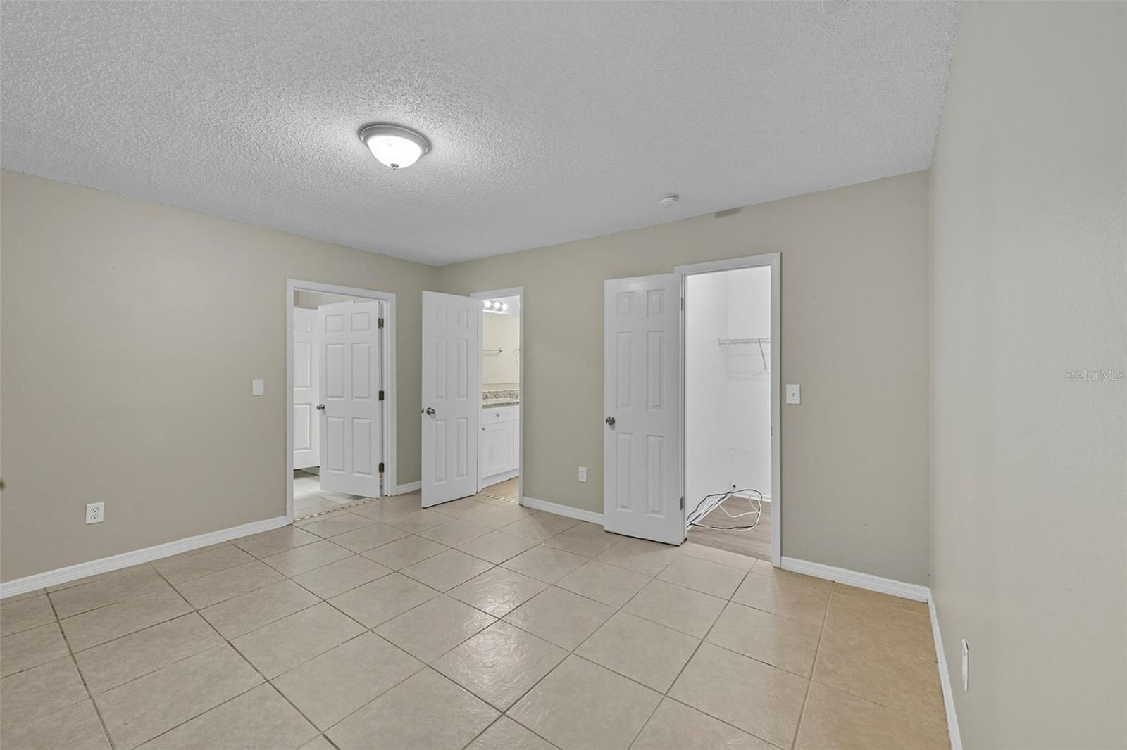 VENETIAN VILLAGE FIRST ADD - Residential