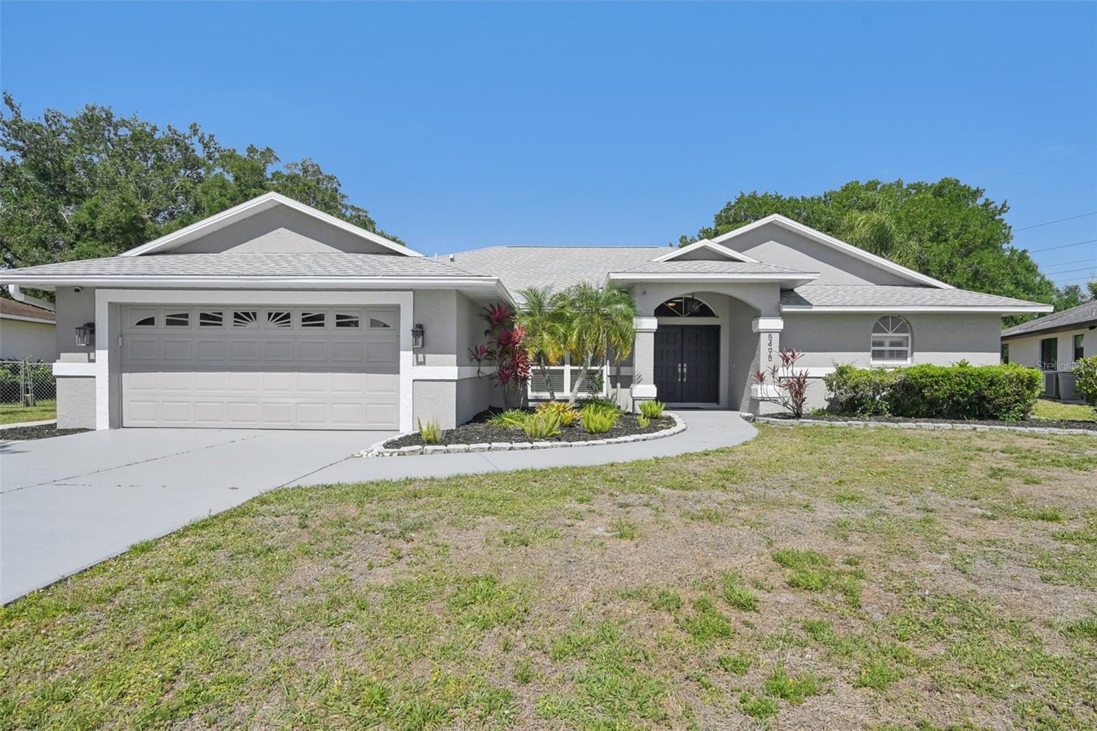 DEER HOLLOW - Residential