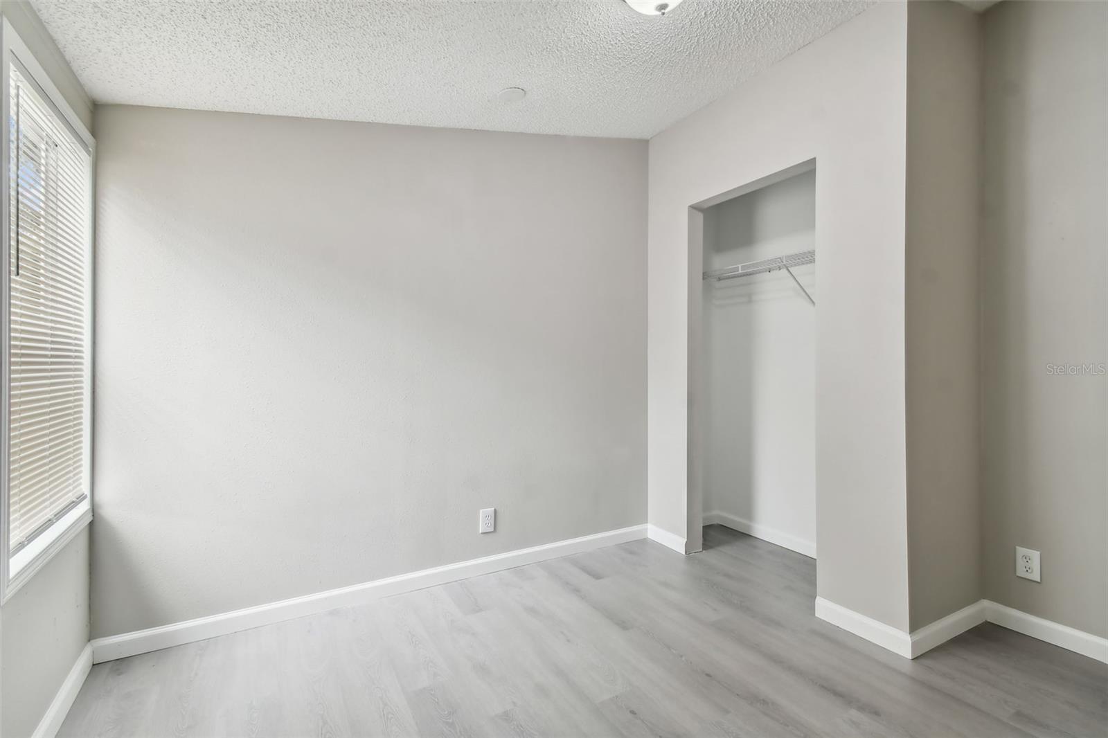 BAY HILLS VILLAGE A CONDOMINIUM LOT 19 BLOCK 2 - Residential
