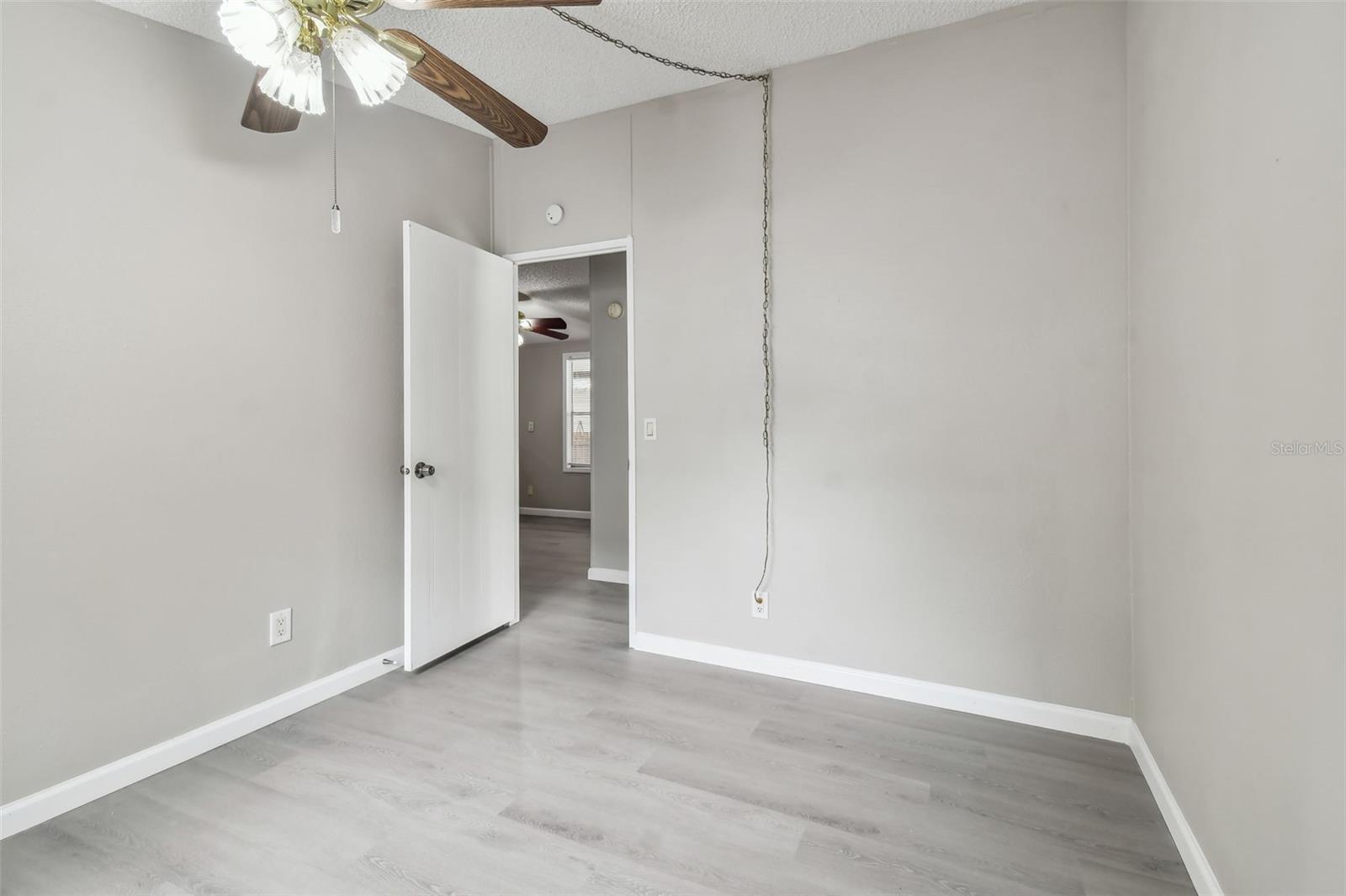 BAY HILLS VILLAGE A CONDOMINIUM LOT 19 BLOCK 2 - Residential
