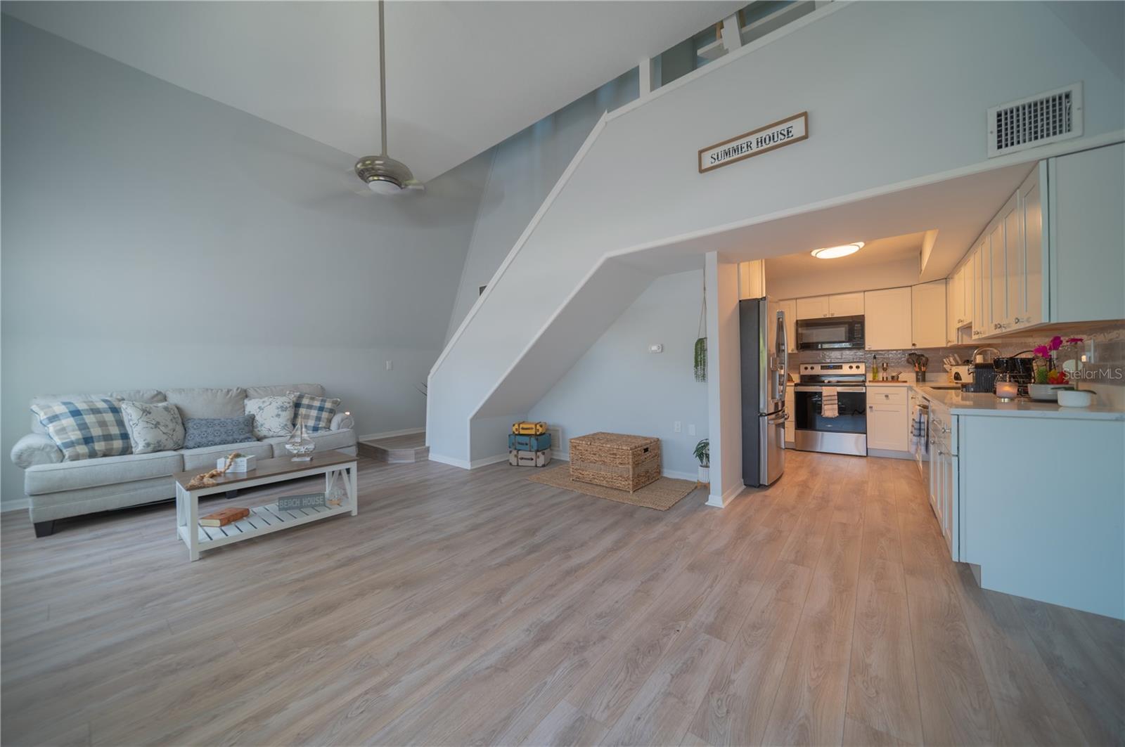 BAY POINT CORR OF - Residential