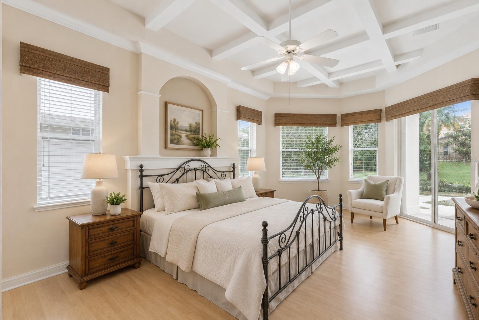 HERITAGE BAY DRIVE PHILLIPS FLR - Residential