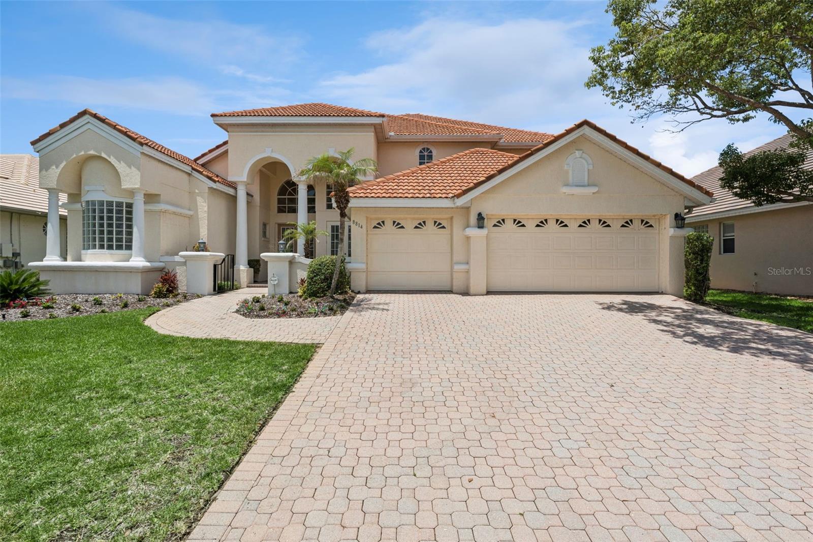 HERITAGE BAY DRIVE PHILLIPS FLR - Residential