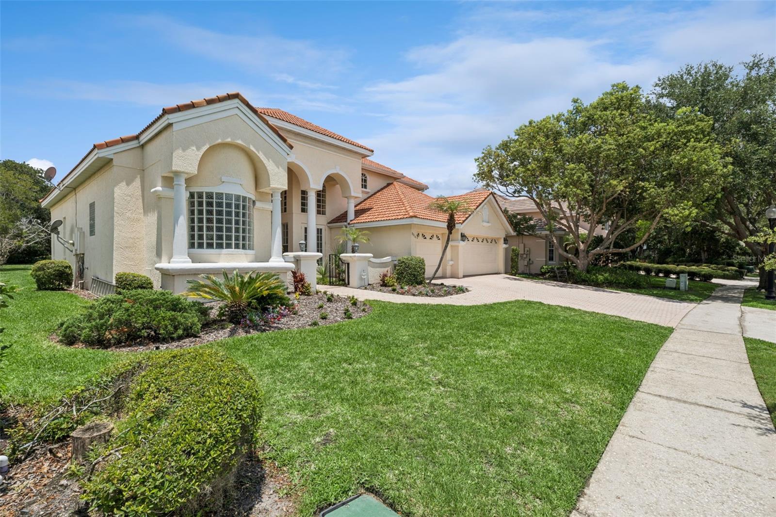 HERITAGE BAY DRIVE PHILLIPS FLR - Residential