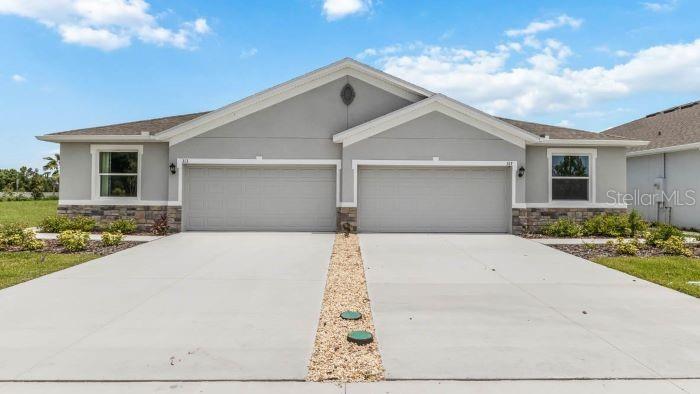 STAR FARMS AT LAKEWOOD RANCH - Residential