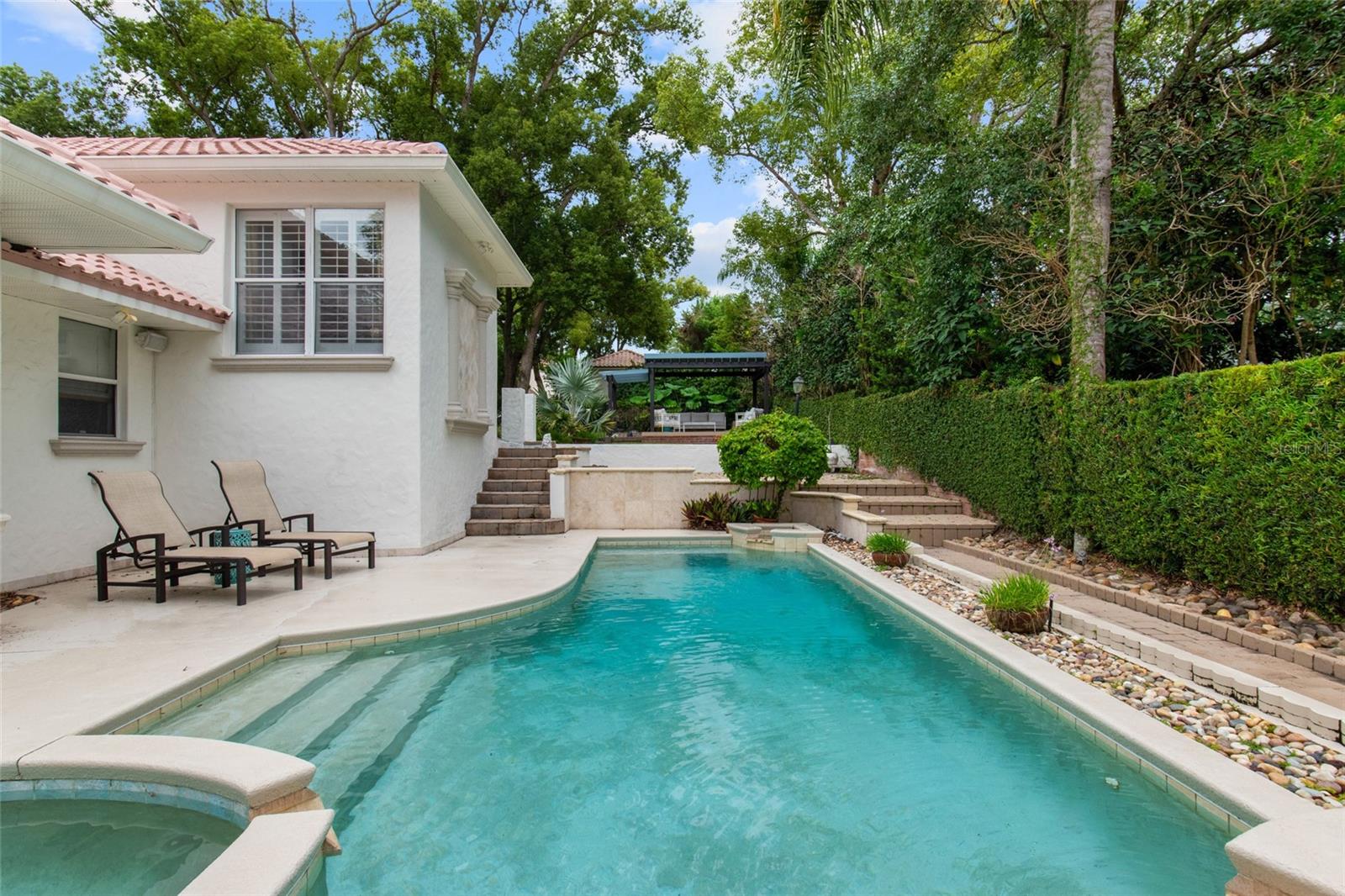 SPRING LAKE POINTE - Residential