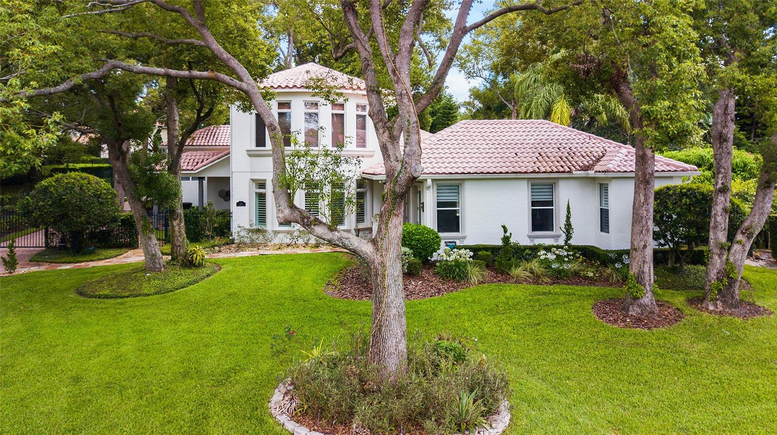 SPRING LAKE POINTE - Residential