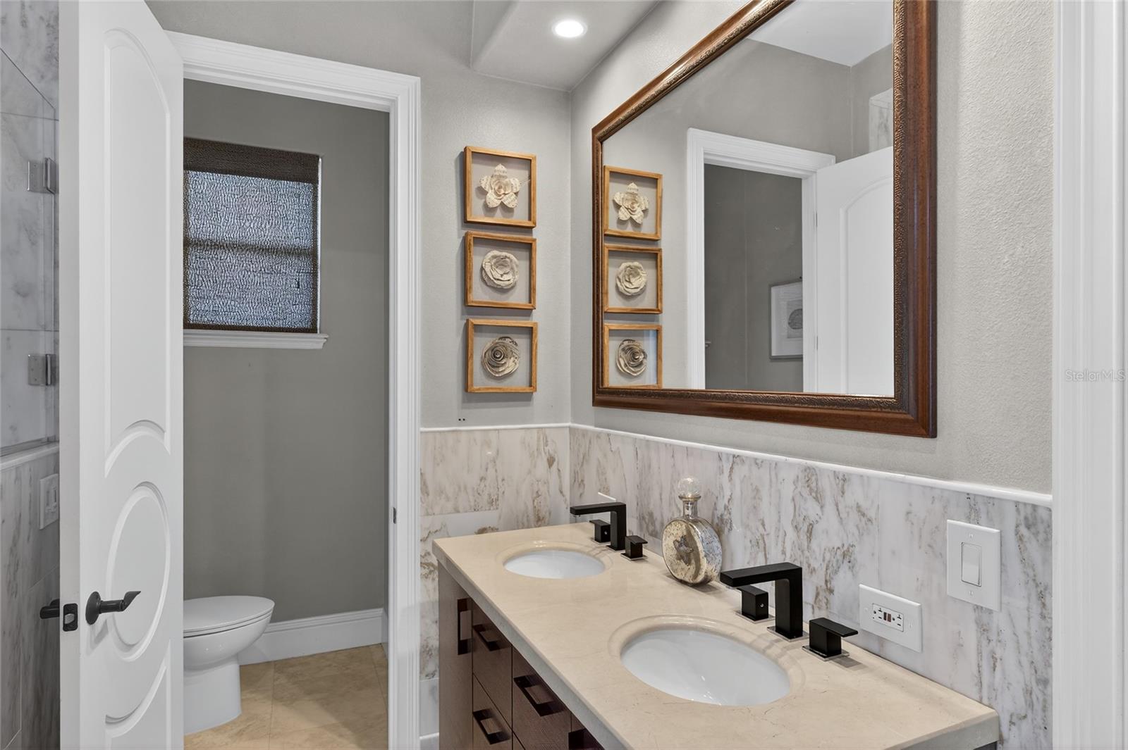 SPRING LAKE POINTE - Residential