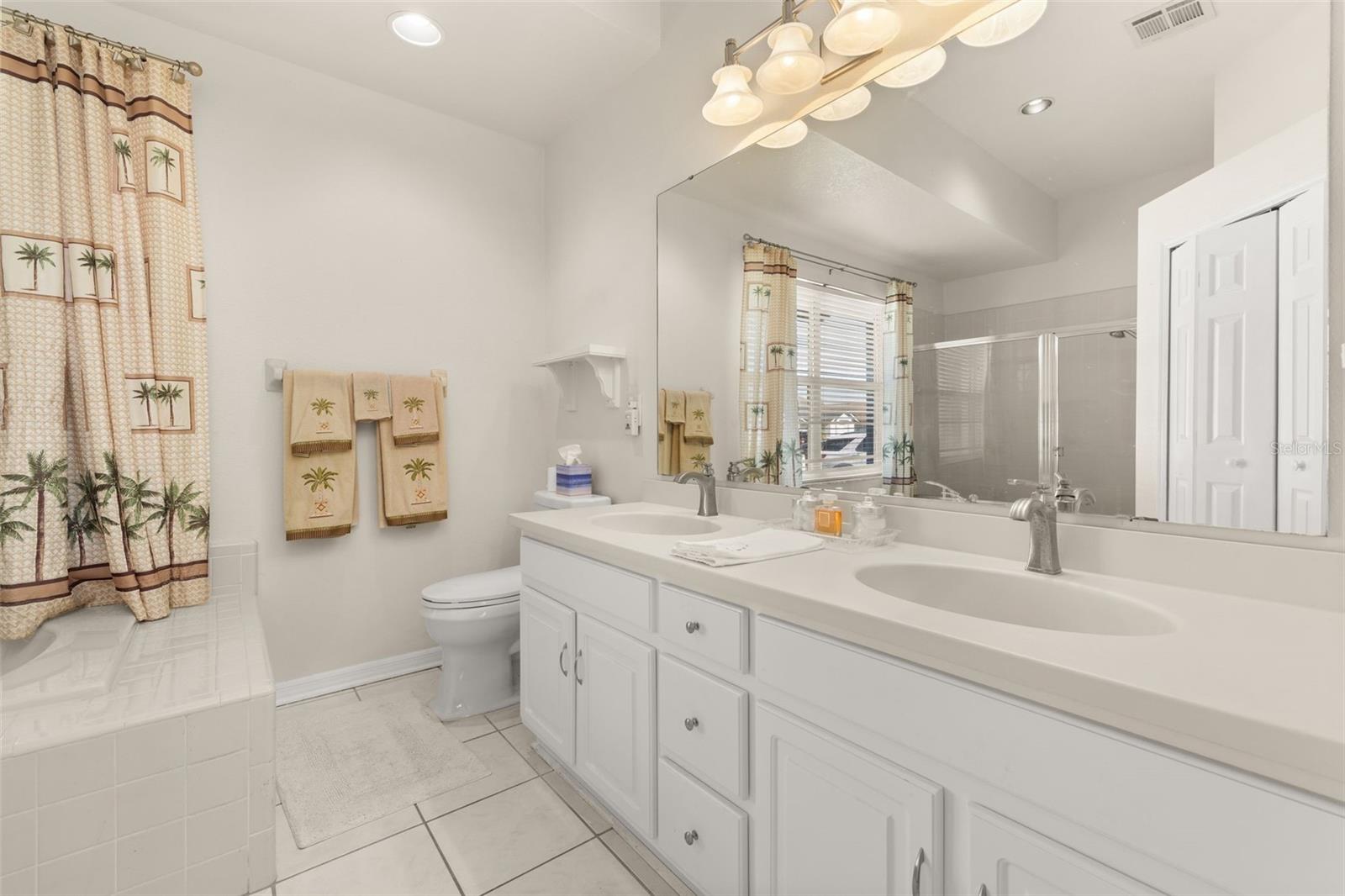 LINDFIELDS UNIT 3 - Residential