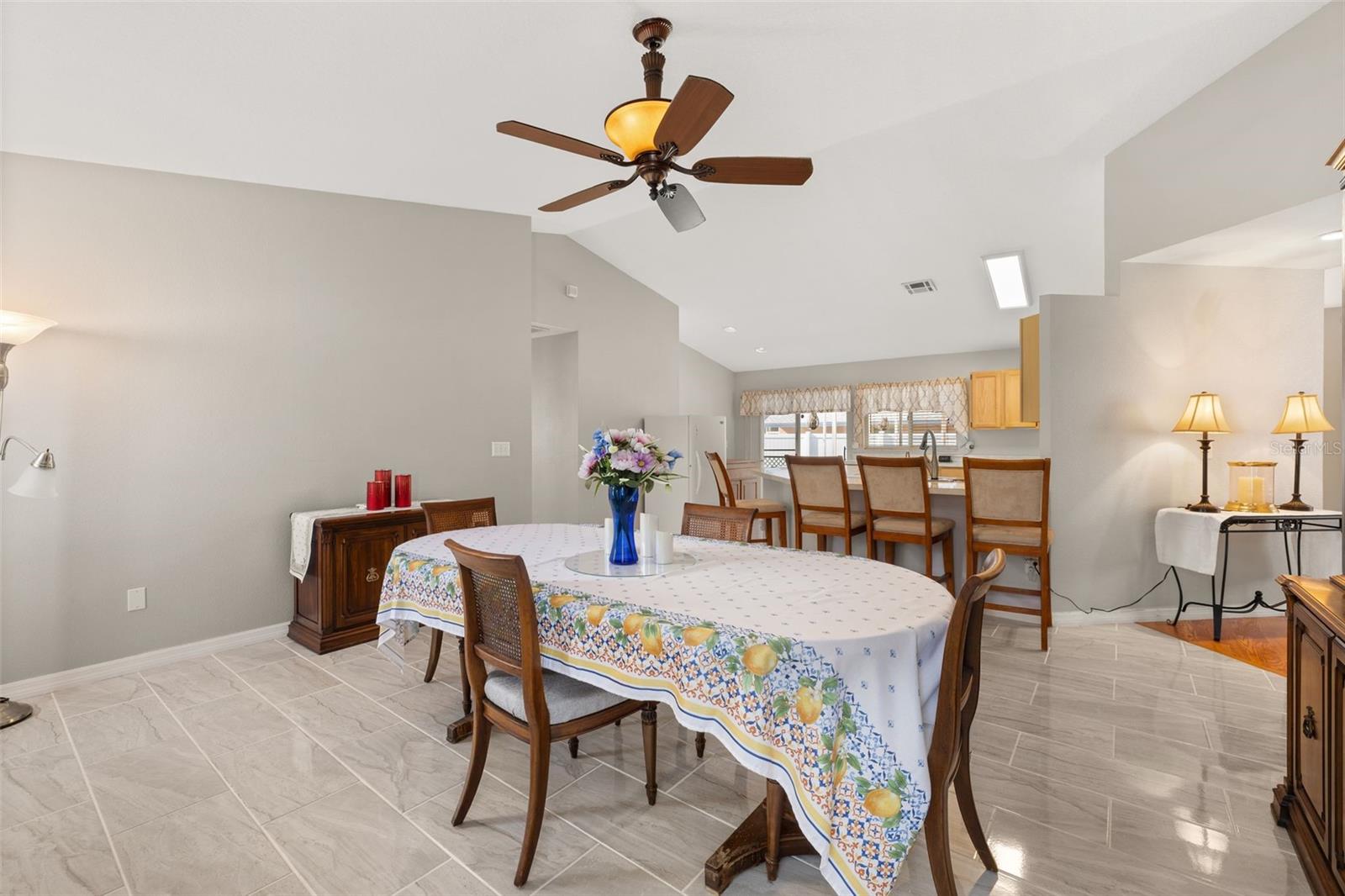 LINDFIELDS UNIT 3 - Residential