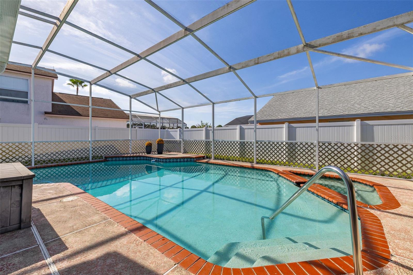LINDFIELDS UNIT 3 - Residential