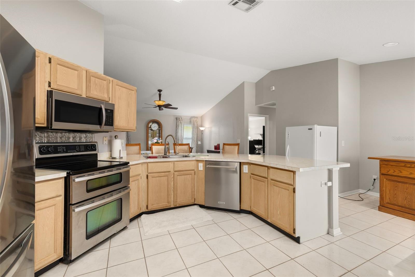 LINDFIELDS UNIT 3 - Residential