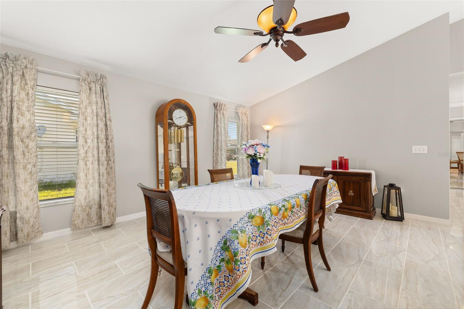 LINDFIELDS UNIT 3 - Residential
