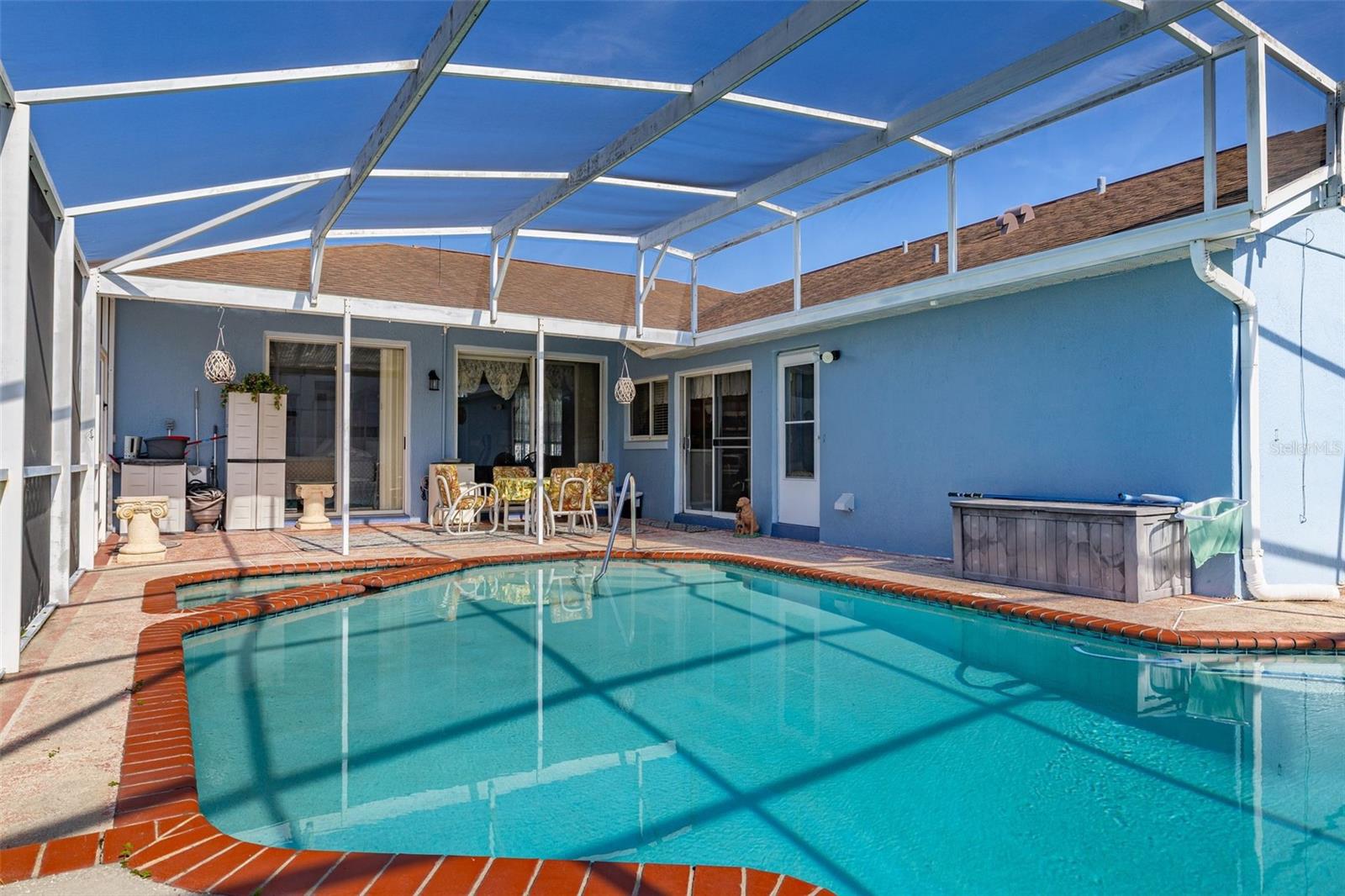 LINDFIELDS UNIT 3 - Residential