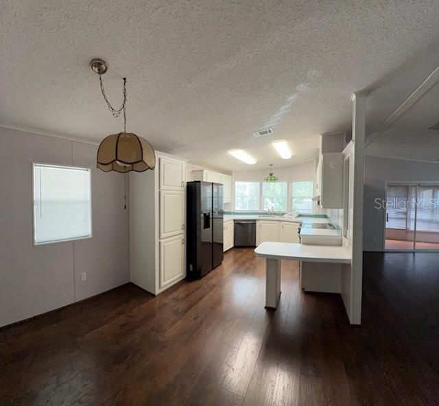 LEISURE LAKE VILLAGE CONDO - Residential Lease