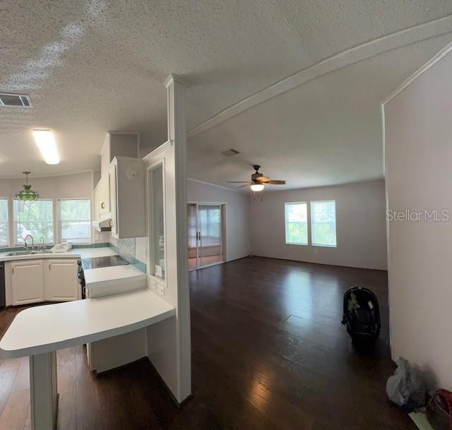 LEISURE LAKE VILLAGE CONDO - Residential Lease