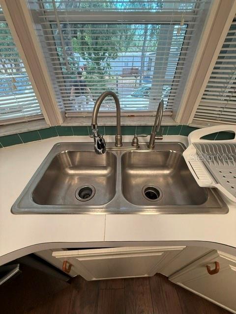 LEISURE LAKE VILLAGE CONDO - Residential Lease