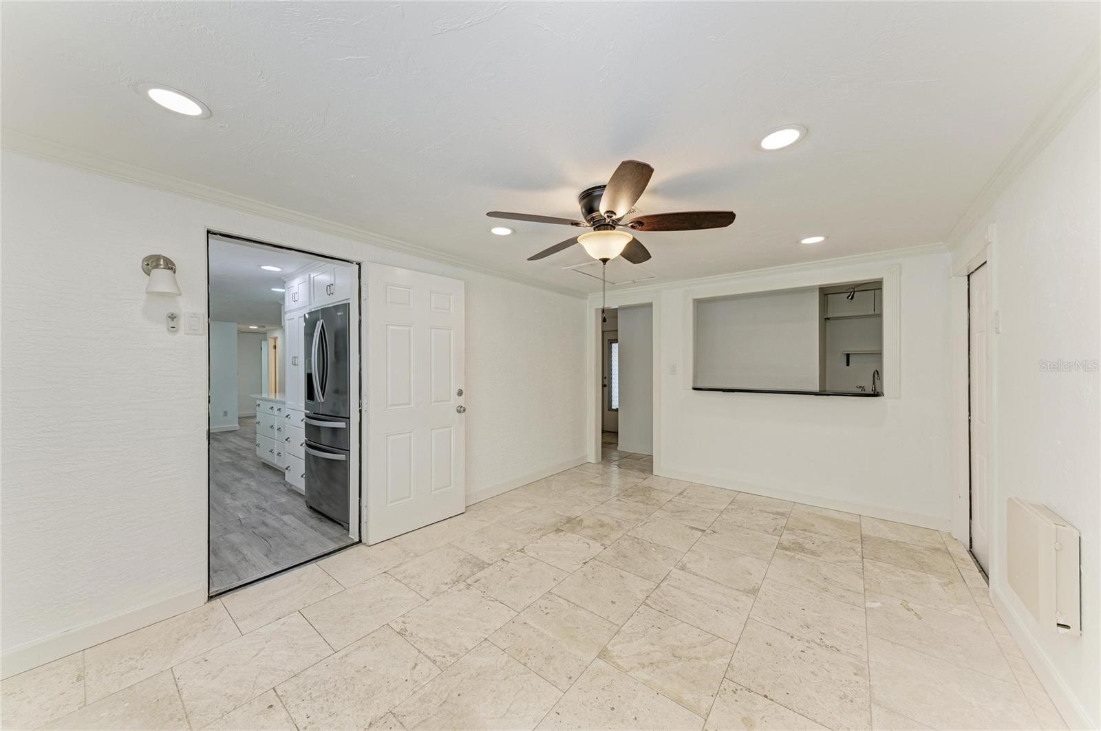 SOUTH GATE - Residential