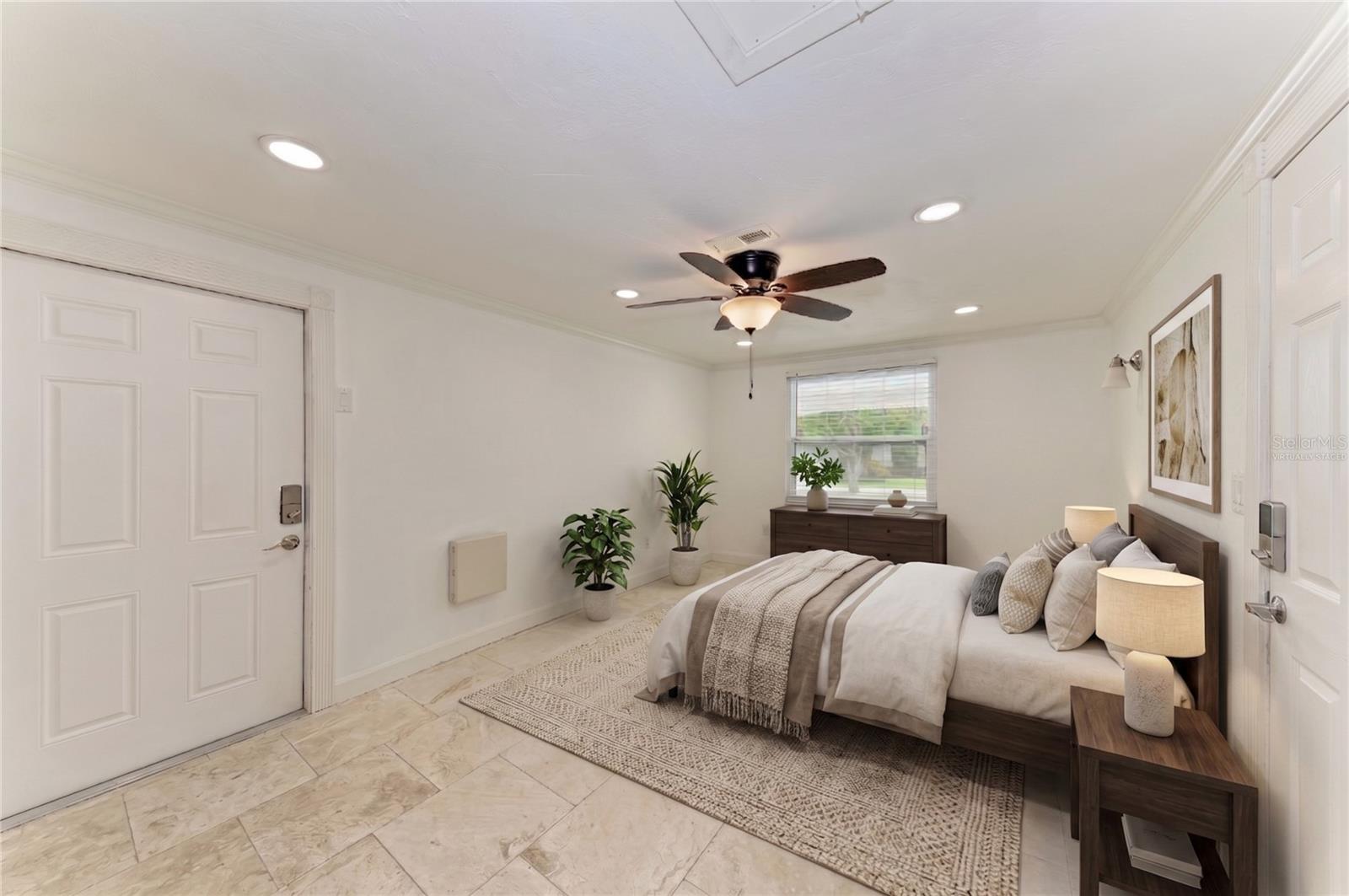 SOUTH GATE - Residential