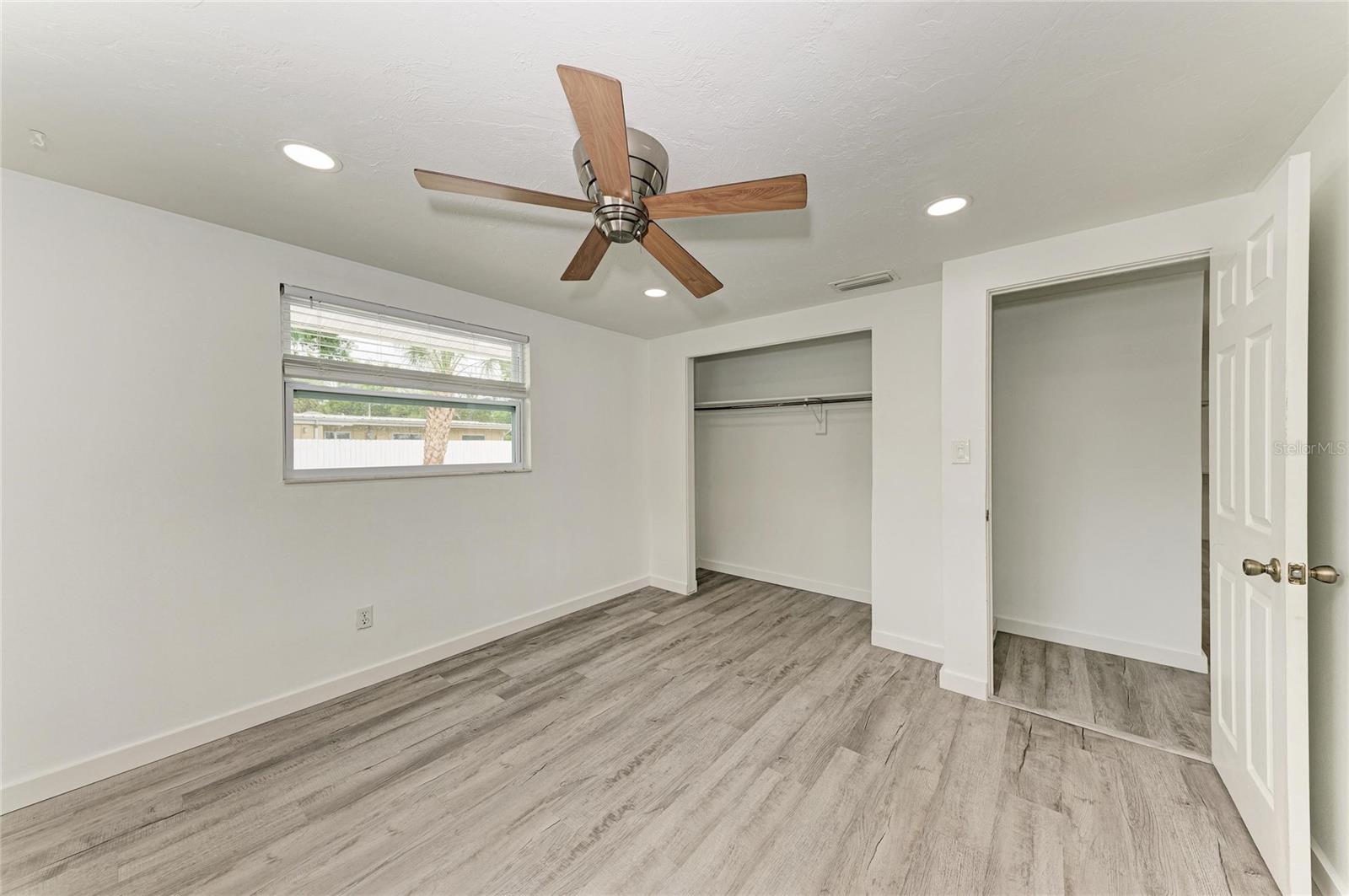 SOUTH GATE - Residential
