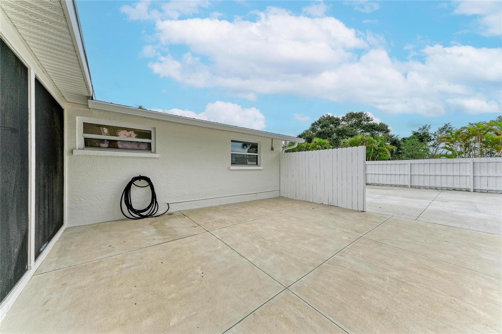 SOUTH GATE - Residential