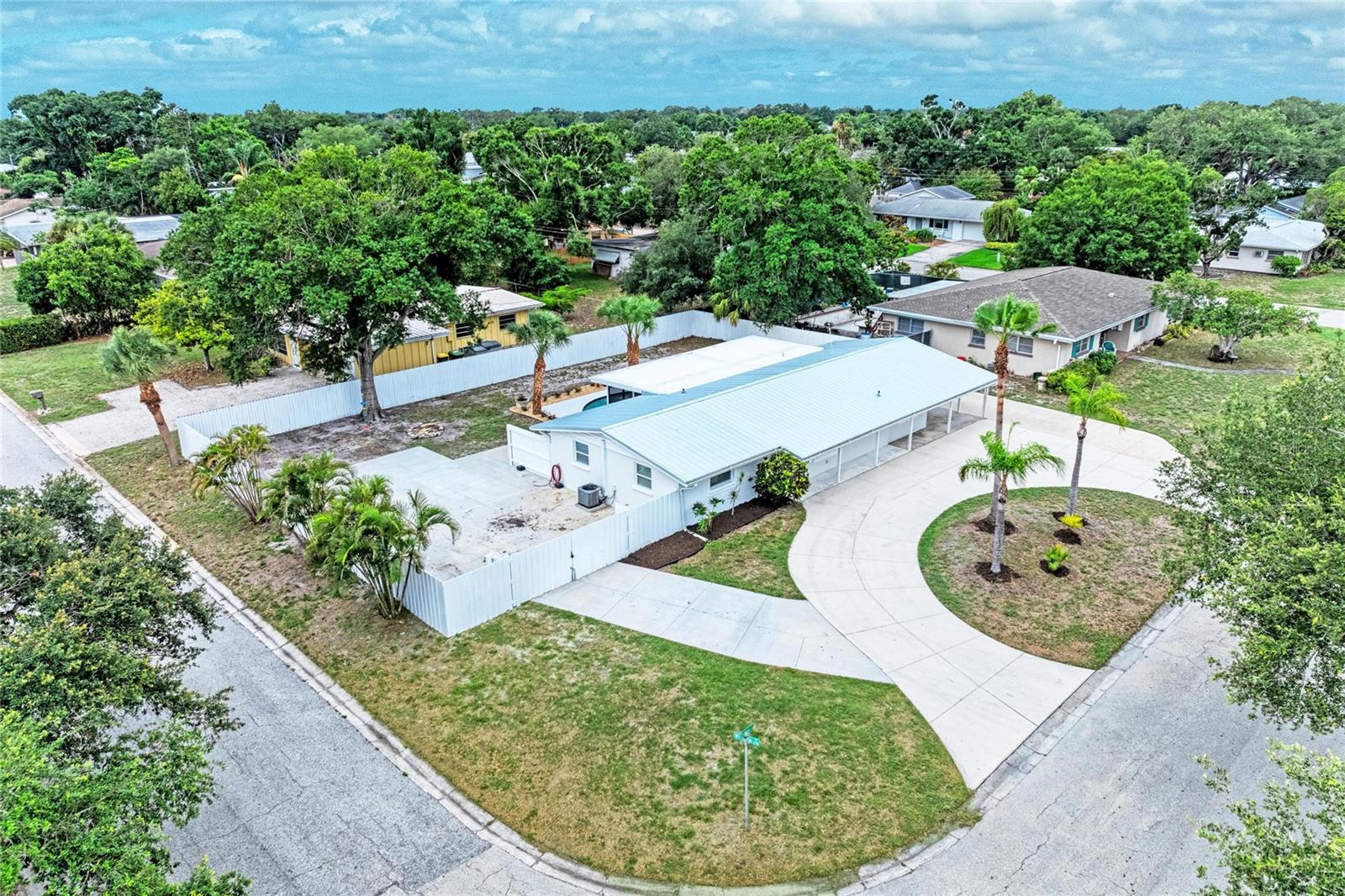SOUTH GATE - Residential