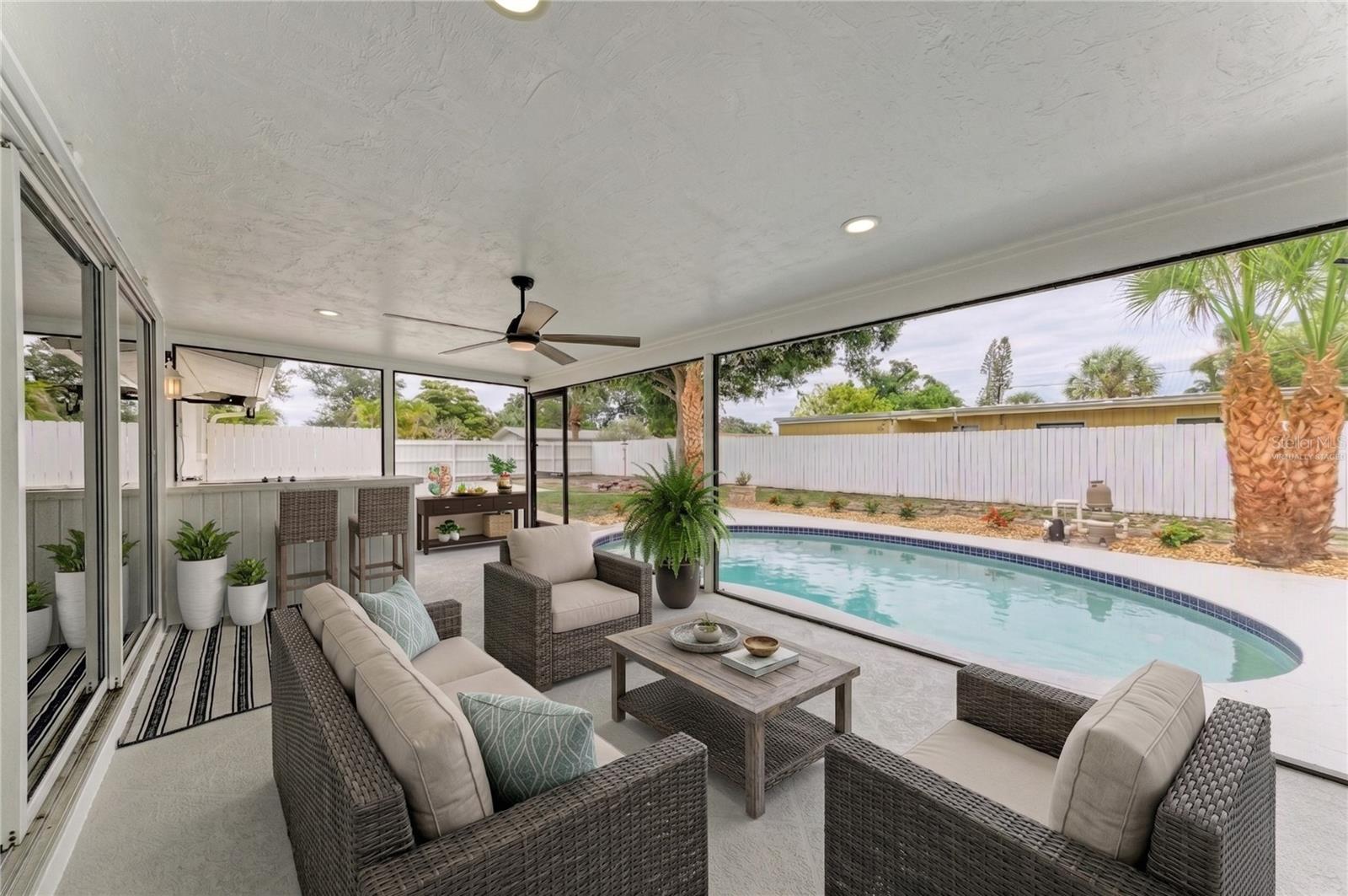 SOUTH GATE - Residential