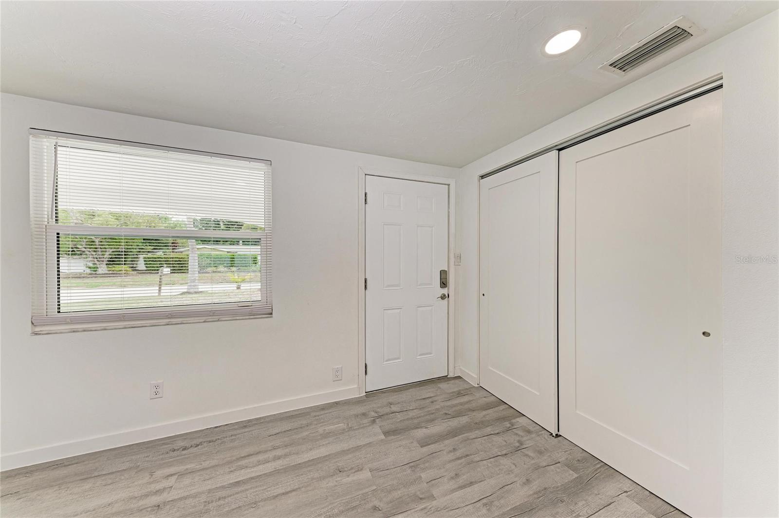 SOUTH GATE - Residential