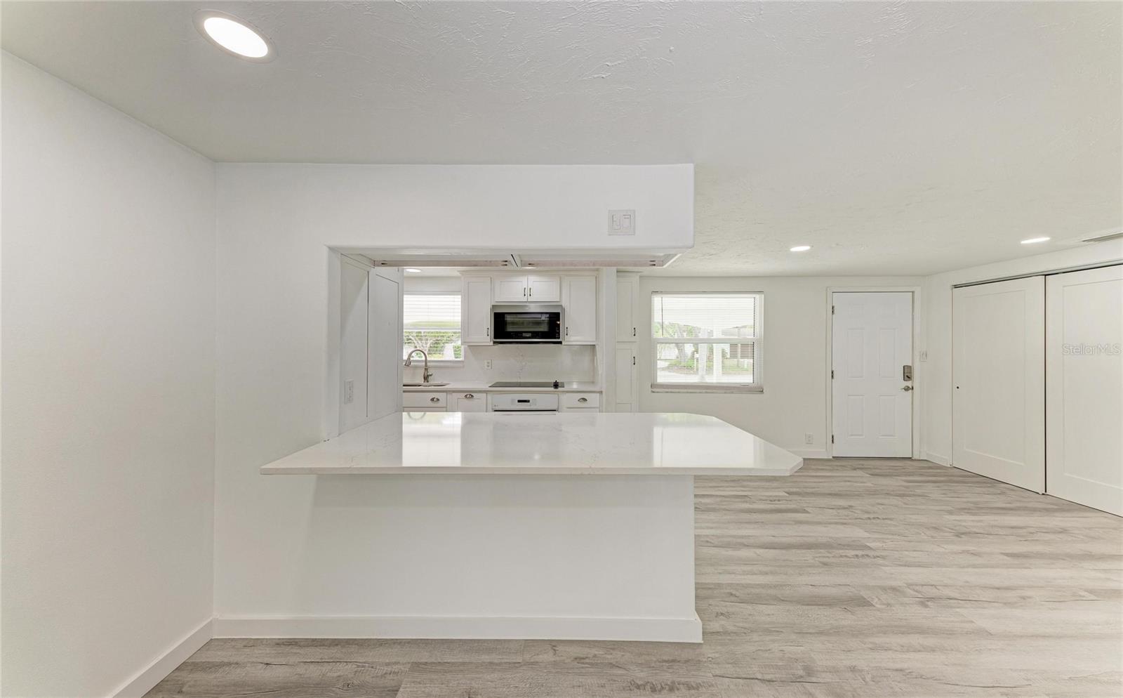SOUTH GATE - Residential