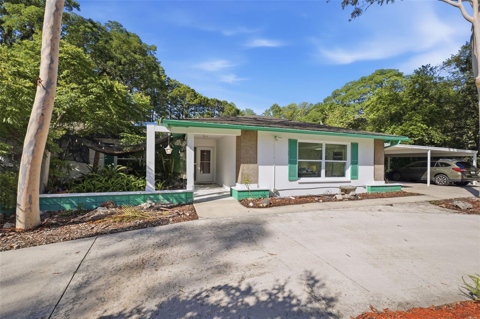 GOLDEN ACRES - Residential