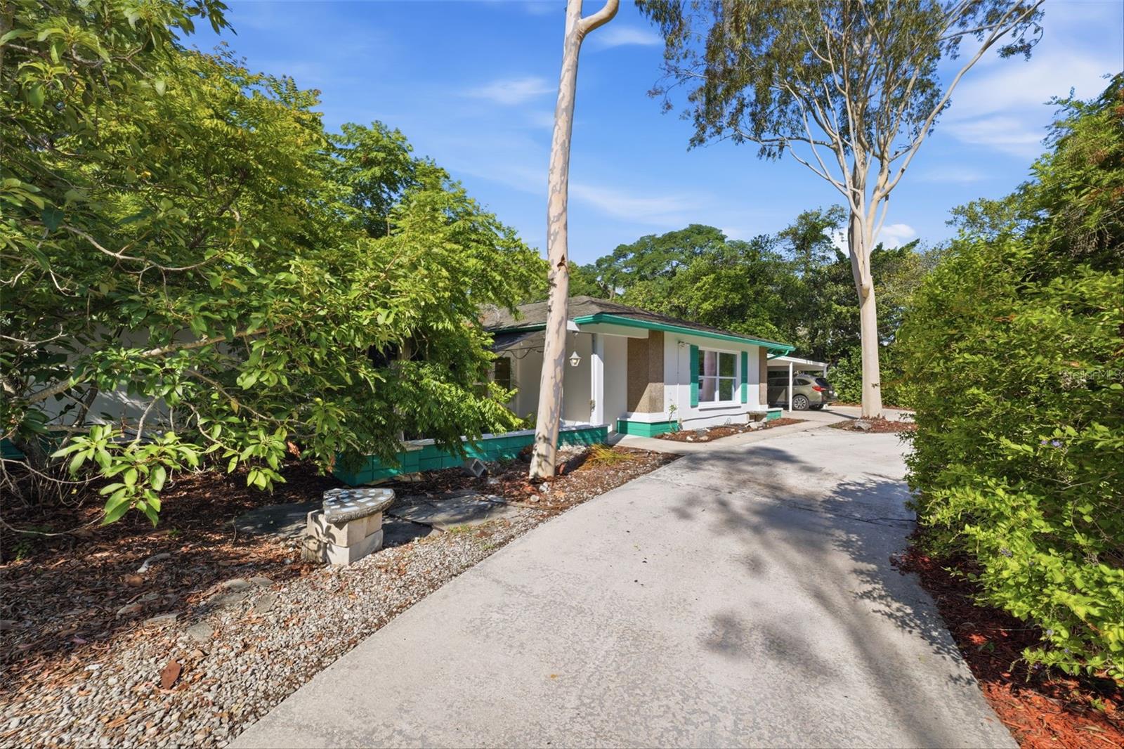 GOLDEN ACRES - Residential