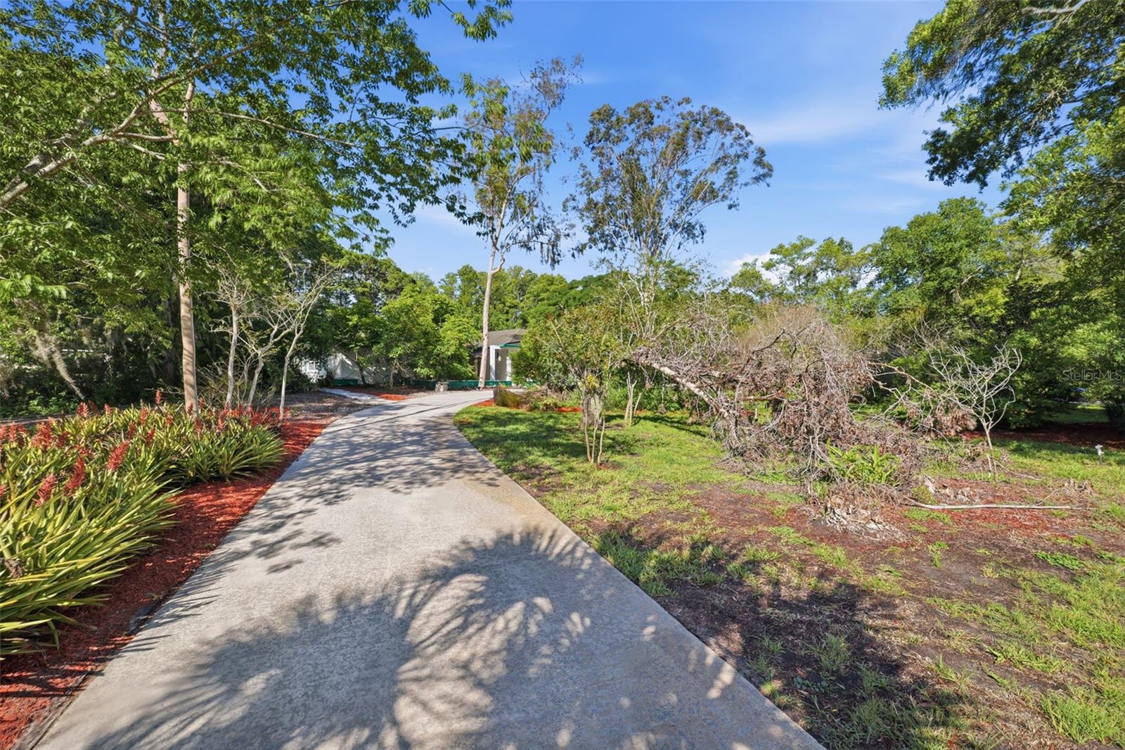 GOLDEN ACRES - Residential