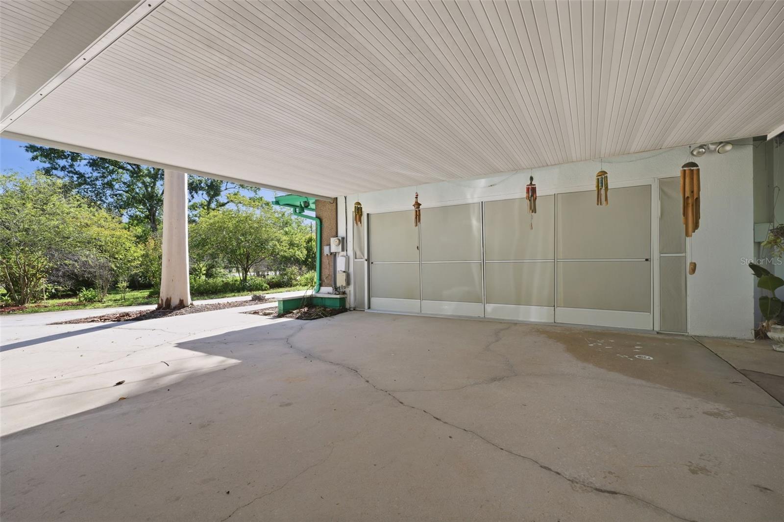 GOLDEN ACRES - Residential