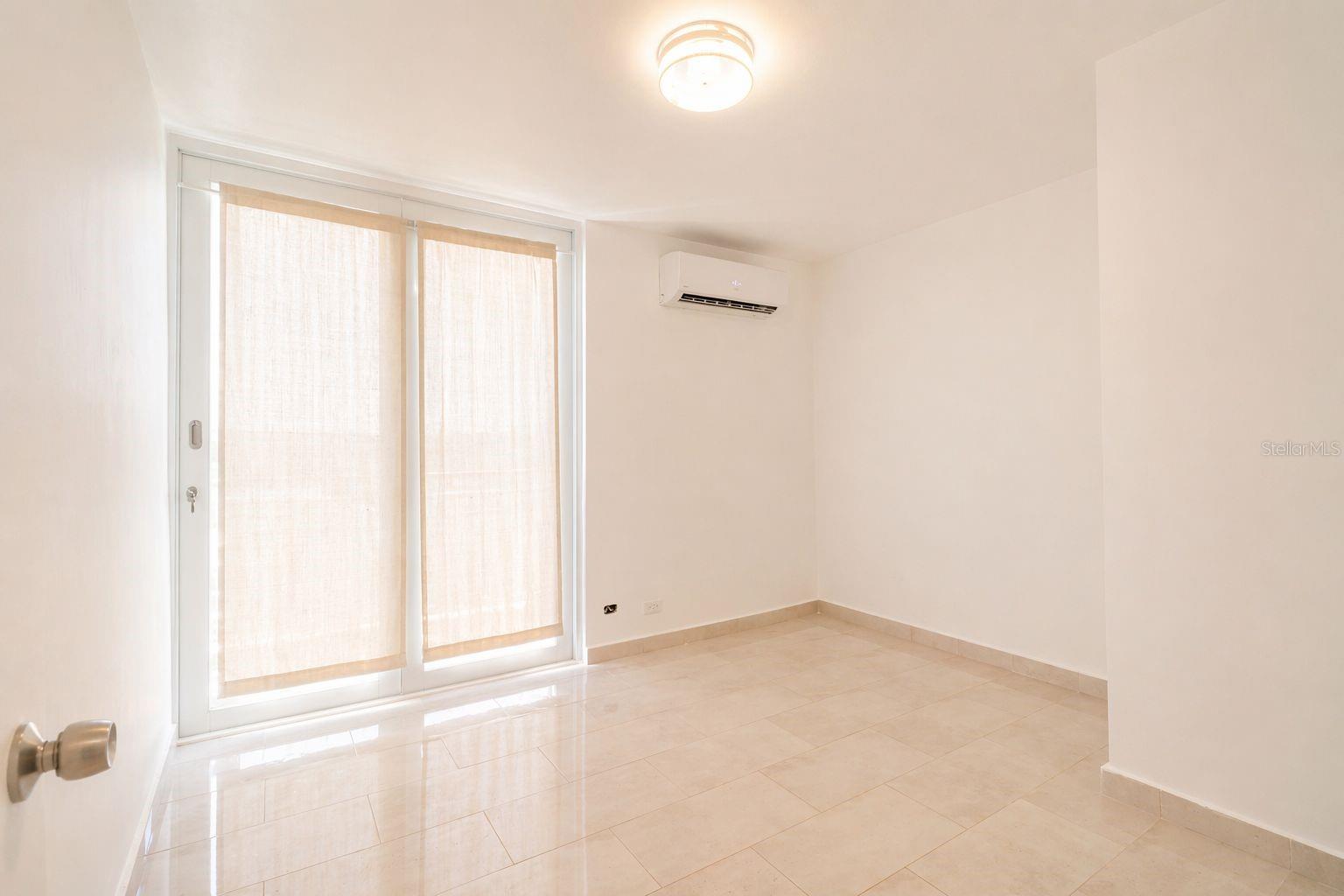 ISLETA MARINA - Residential