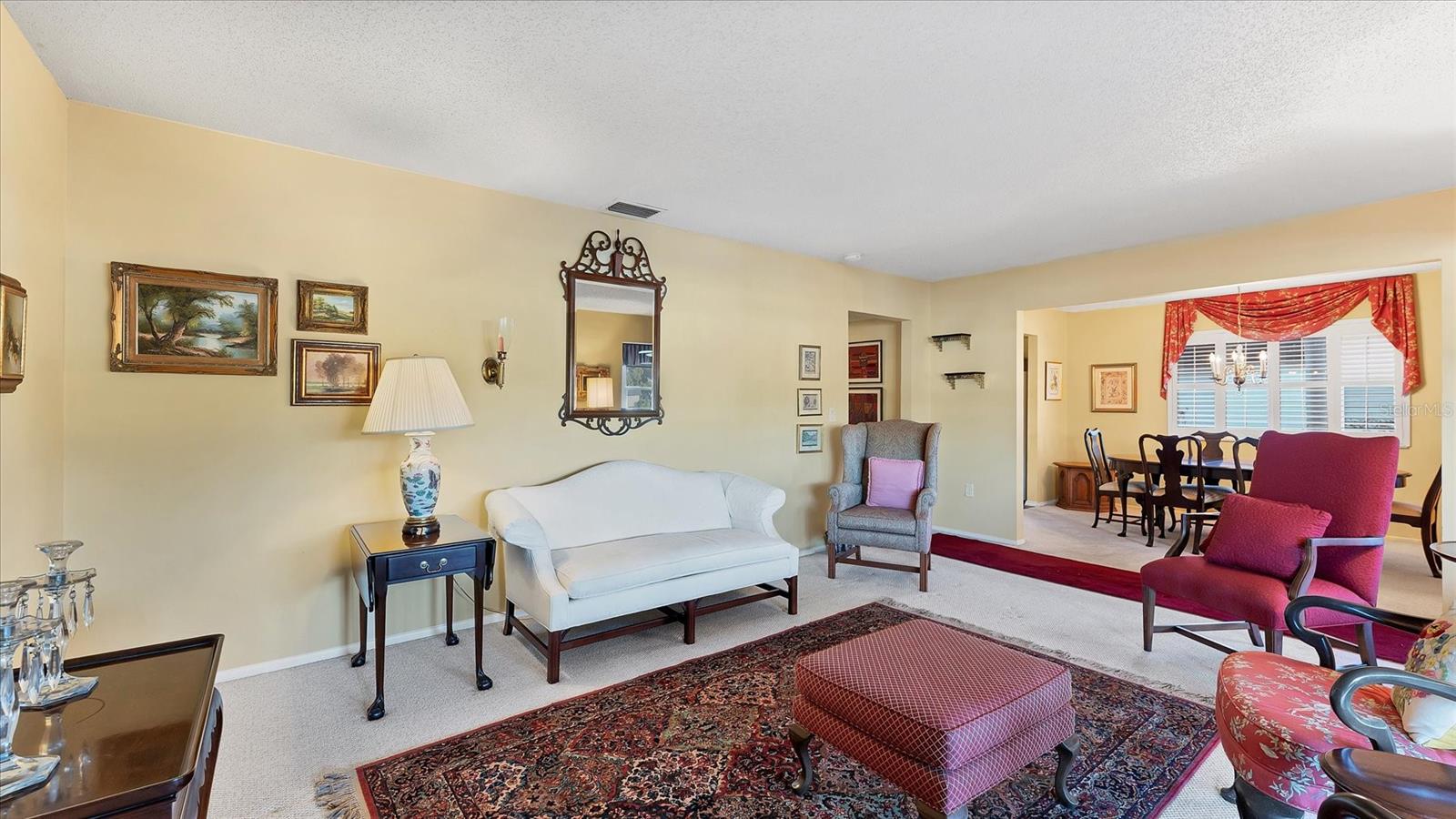 GLEN OAKS RIDGE VILLAS 1 - Residential