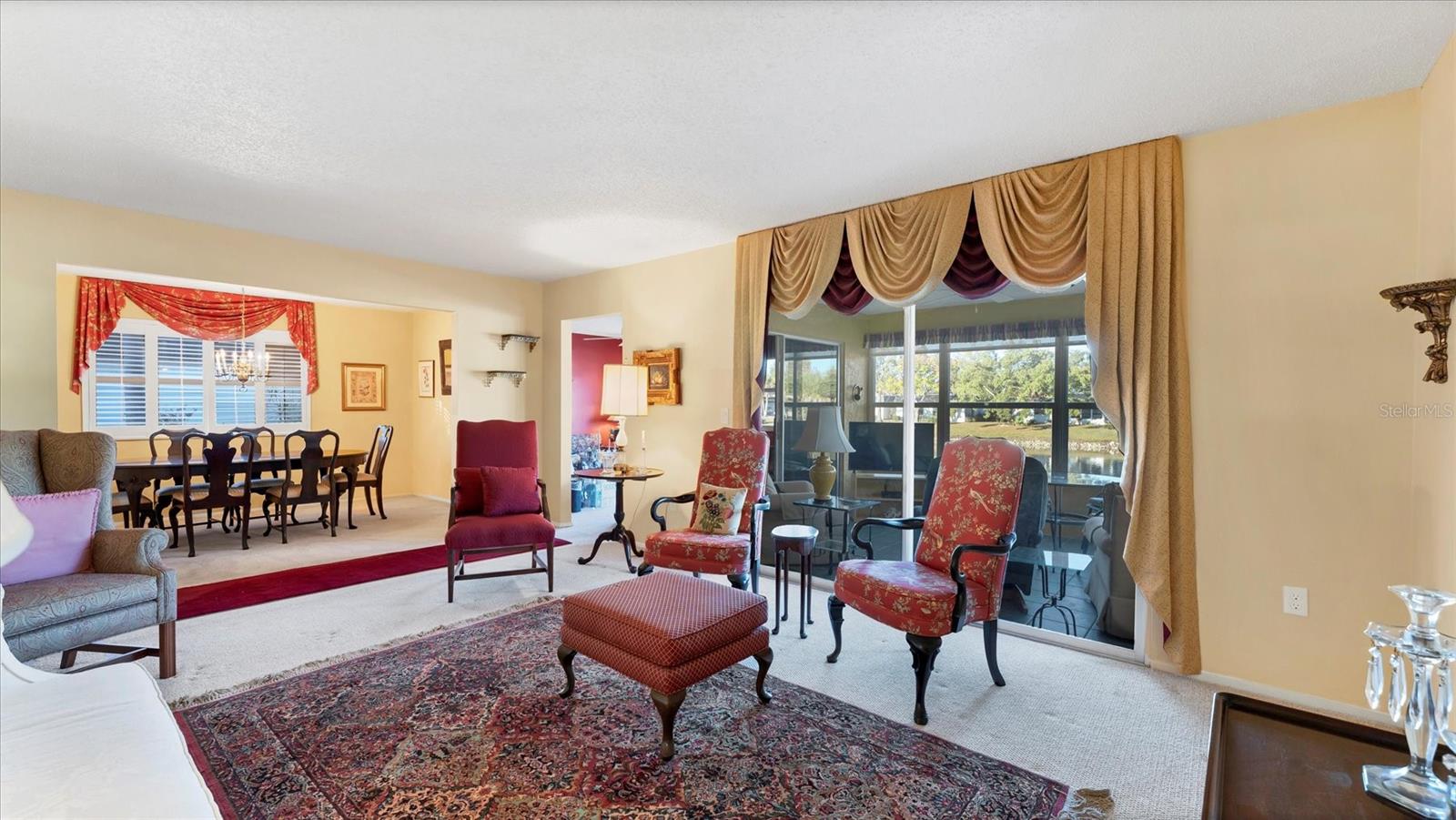 GLEN OAKS RIDGE VILLAS 1 - Residential