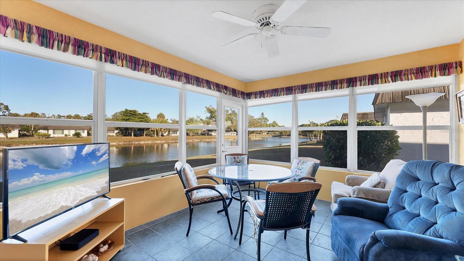 GLEN OAKS RIDGE VILLAS 1 - Residential