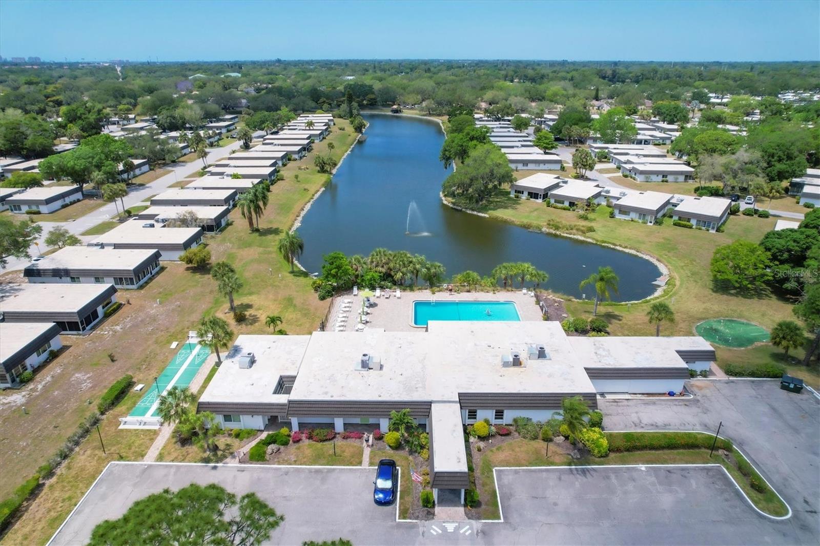GLEN OAKS RIDGE VILLAS 1 - Residential