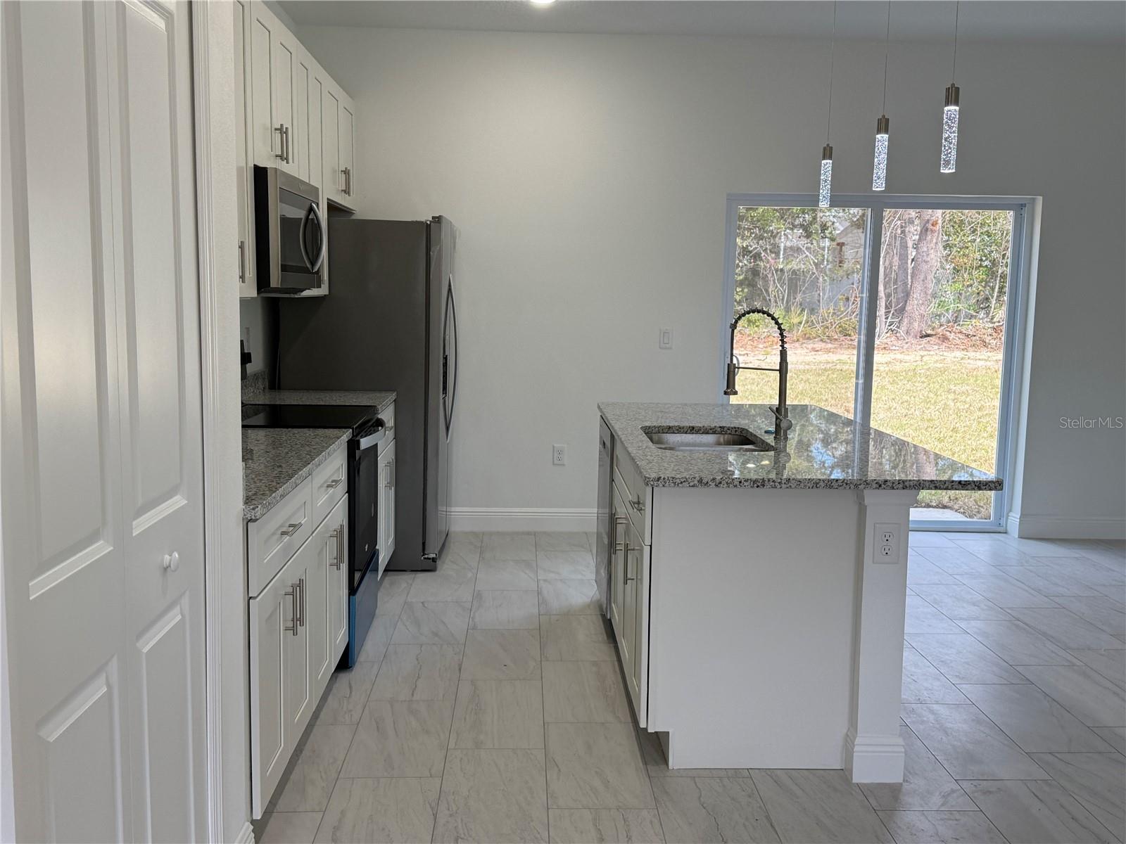 CITRUS SPGS UNIT 27 - Residential