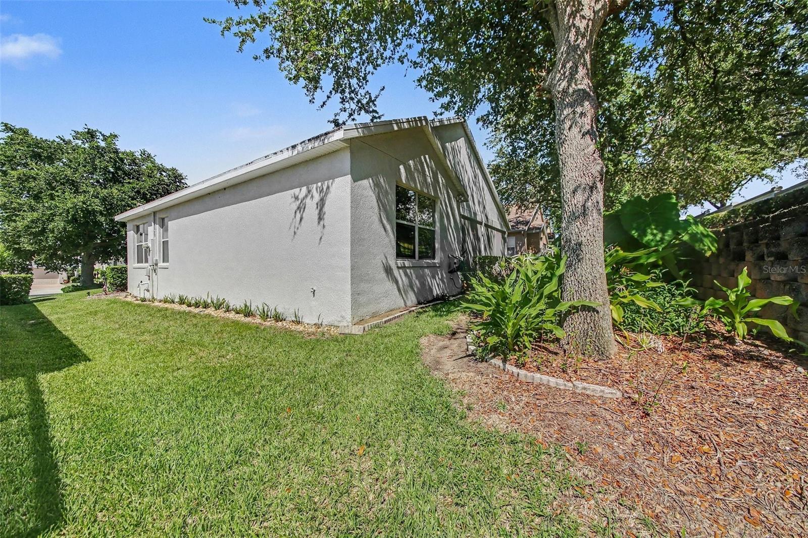 CLERMONT SUMMIT GREENS PH 02D LT 01 BEING - Residential