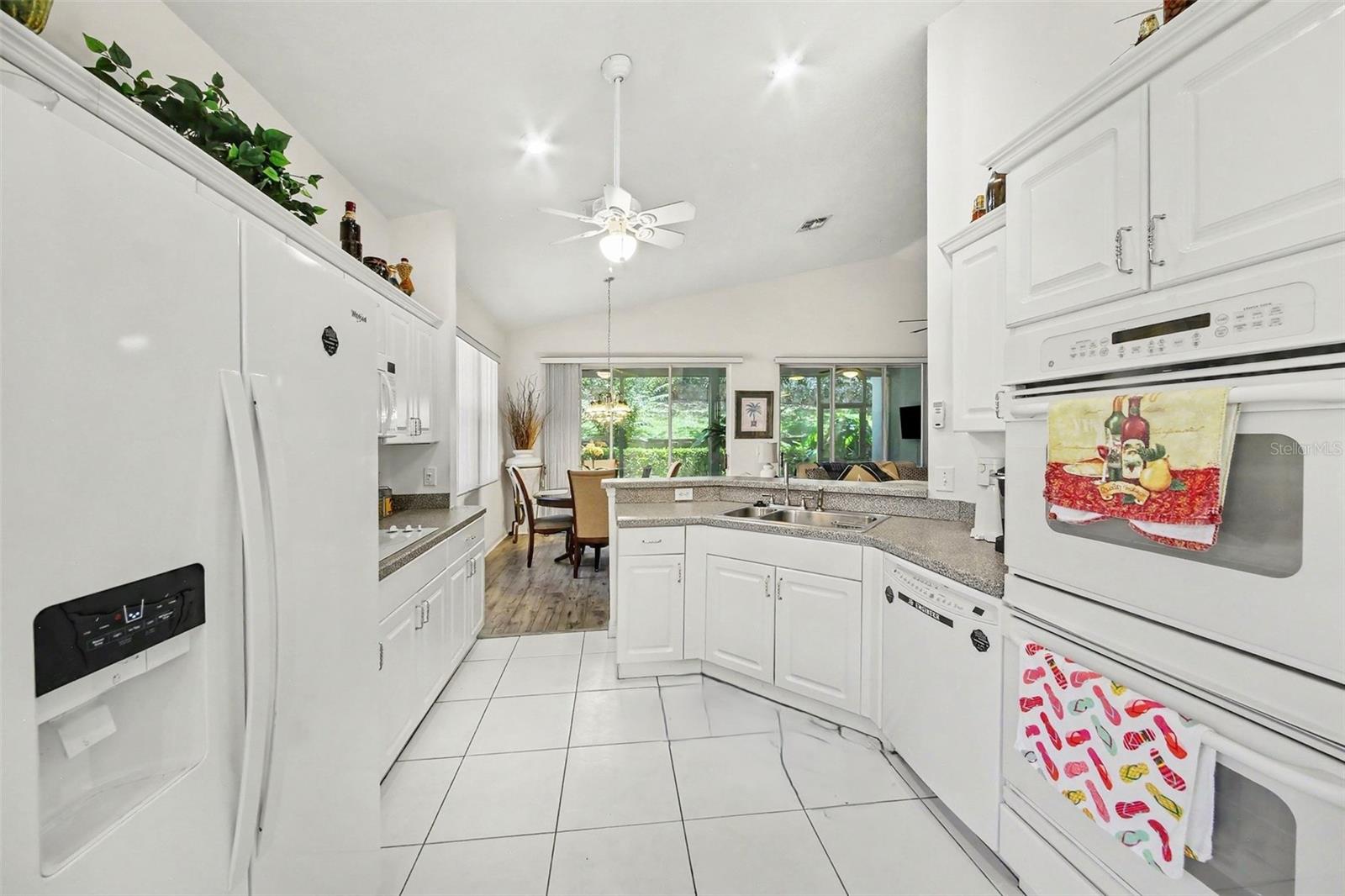 CLERMONT SUMMIT GREENS PH 02D LT 01 BEING - Residential